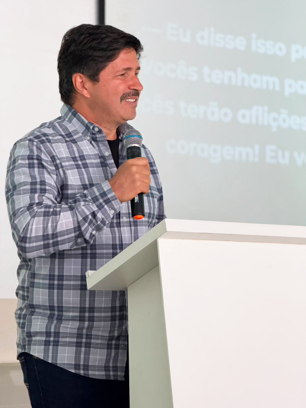 Moisés Carneiro