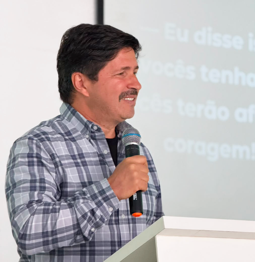 Moisés Carneiro